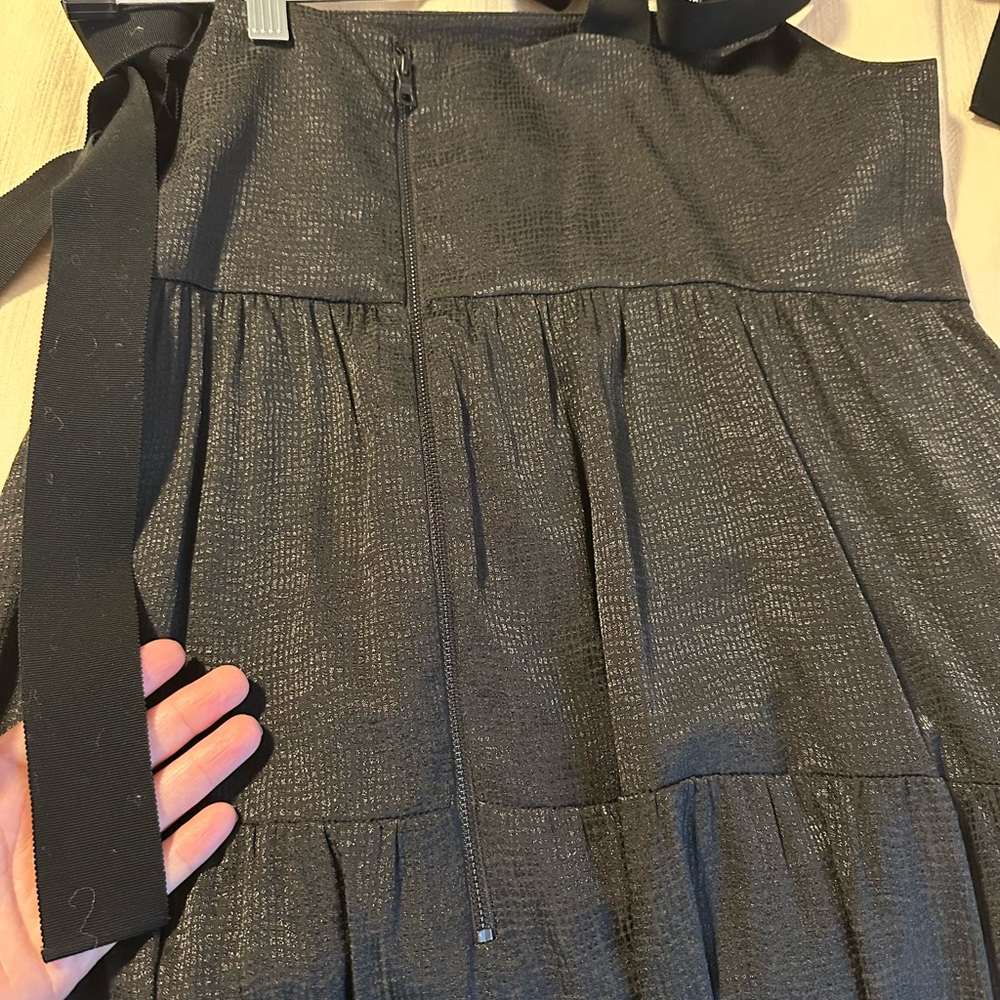 Alice + Olivia Black Tiered Dress - Picture 5 of 5